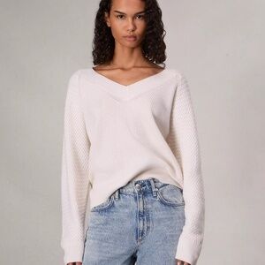 Rag & Bone 100% Cashmere Sweater (Ivory)
SALE January 25th - $175 only